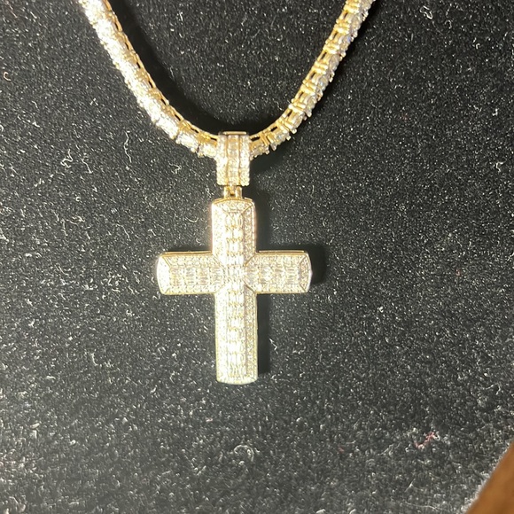 DIAMOND TENNIS NECKLACE WITH DIAMOND PENDANT - Picture 2 of 4